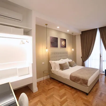 Sant'elmo Con Parcheggio Interno Отель типа 