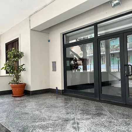 Sant'elmo Con Parcheggio Interno 4* נאפולי