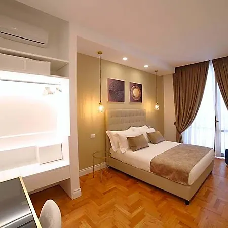 Sant'elmo Con Parcheggio Interno 4*