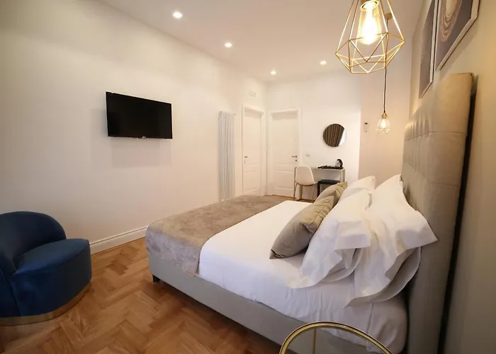 Sant'elmo Con Parcheggio Interno Отель типа 